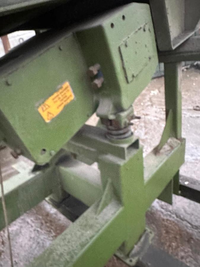 Used 2001 Locker Industries SFH Super Feeder