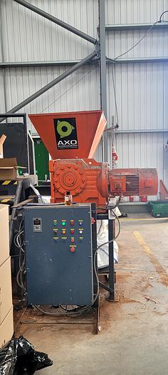 Used 2001 Twin Shat Shredder