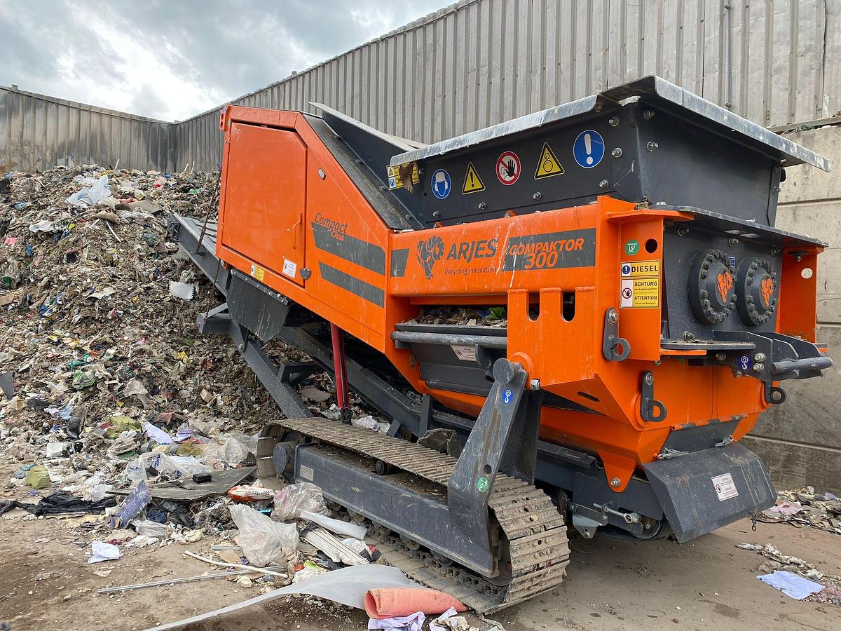 Used 2024 Arjes Compaktor 300 Tracked Twin-Shaft Shredder