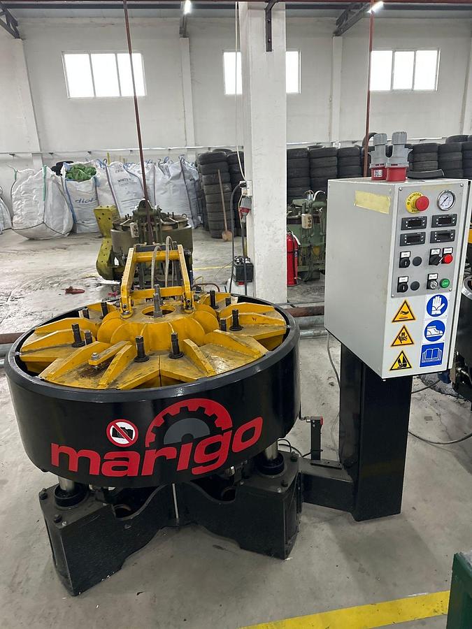 Used Tyre Retreading PCR & TBR Presses Full Plant