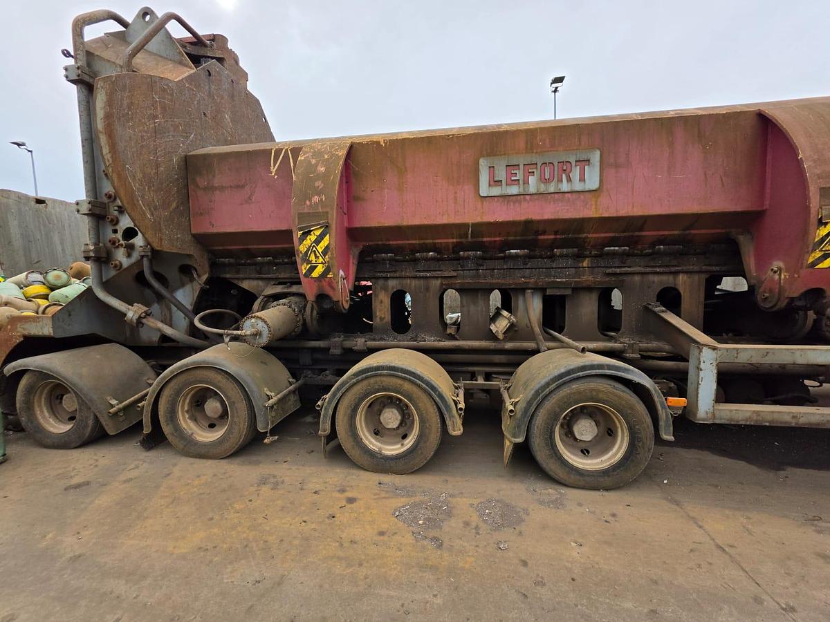 Used 2008 Lefort Mobile 600 Shear Baler