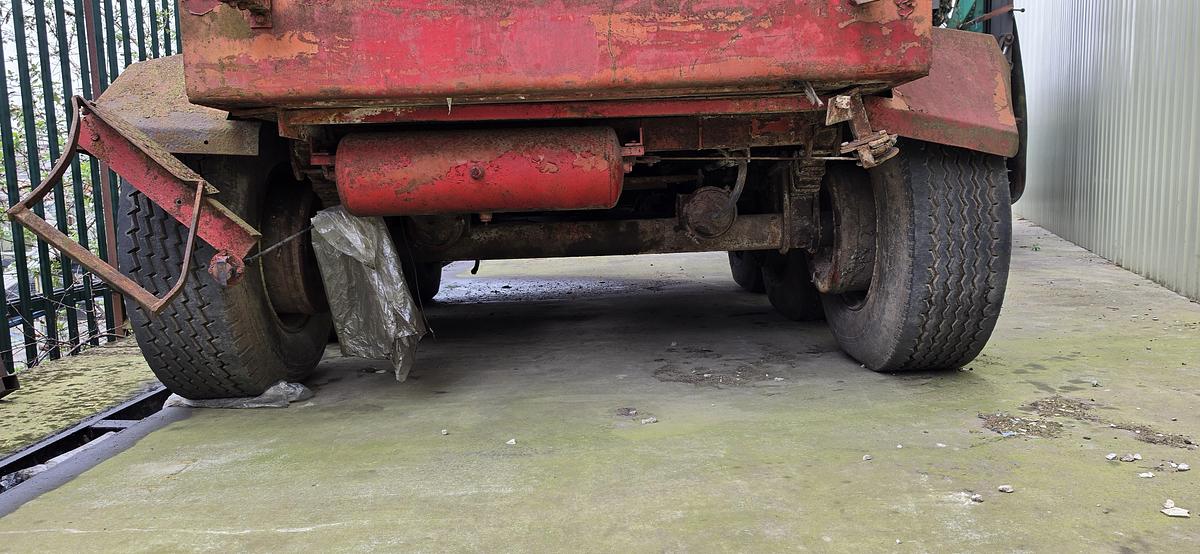 Used Extec Twin Shaft Shredder