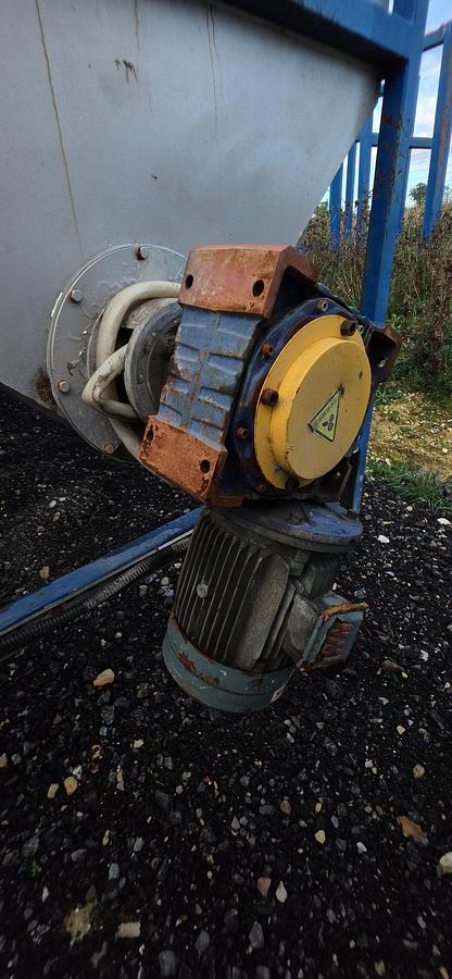 Used 2020 Float Sink Tanks x 2