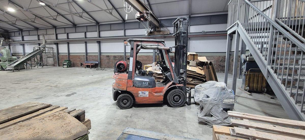 Used 2004 Toyota 42-7FGF20 LPG Forklift 