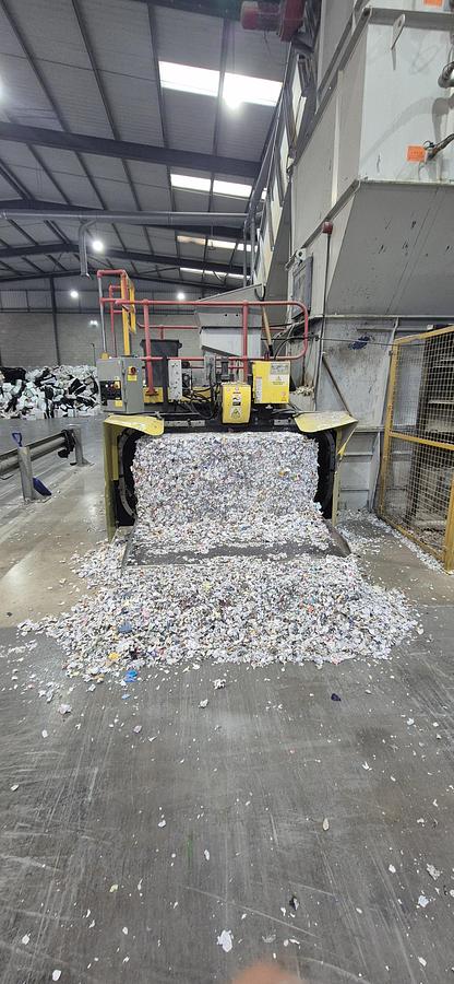 Used 2010 Lindner Shredding and baling line