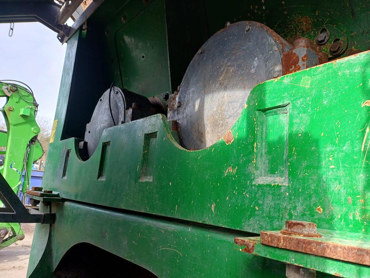 Used 2021 McCloskey VTS95 Twin-shaft Shredder