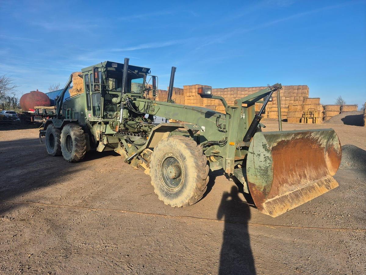 Used 1995 Champion 726A VHP Grader