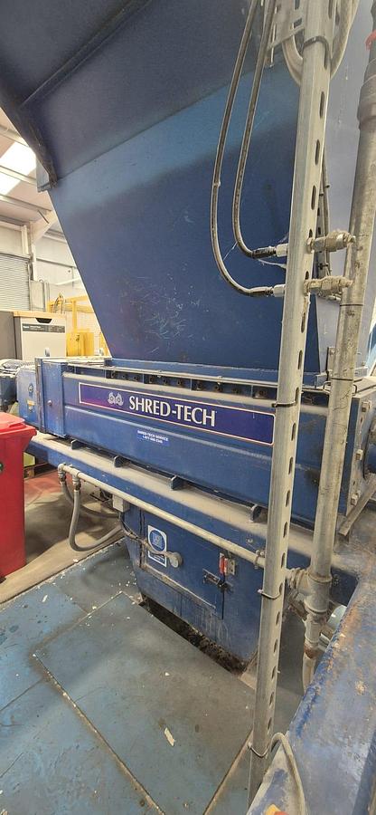 Used 2008 Shred-Tech Twin-shaft Shredder