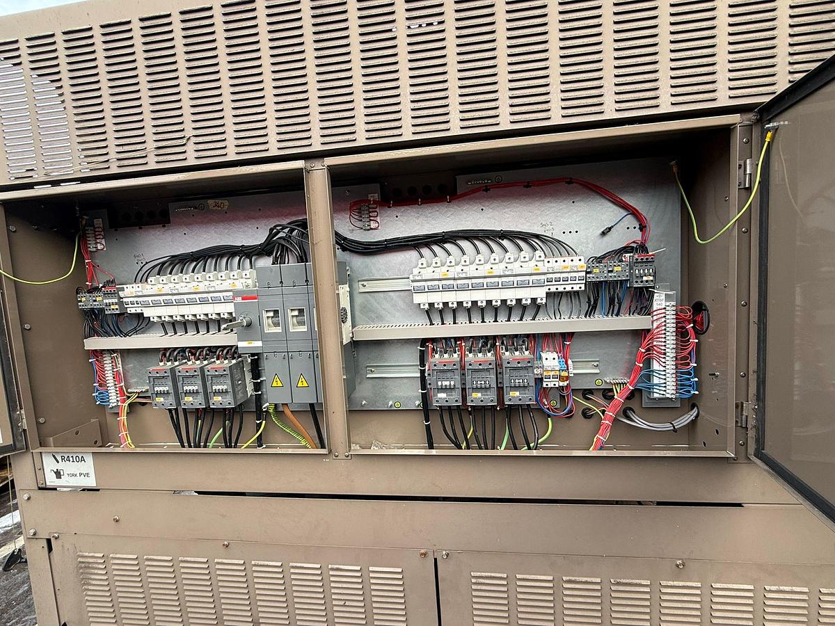 Used 2017 York R410A Chiller Cooling System