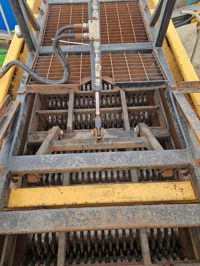 Used 2012 Backers 3-MTBC 3 Fraction Tracked Star Screen