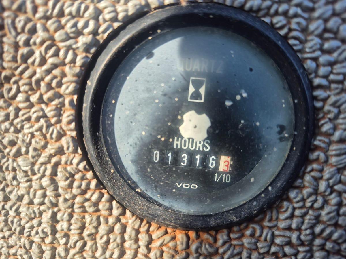 Used 1995 Champion 726A VHP Grader