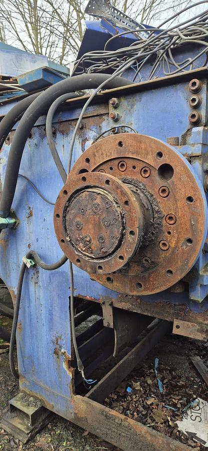 Used 2020  Heavy Duty Single-shaft Shredder