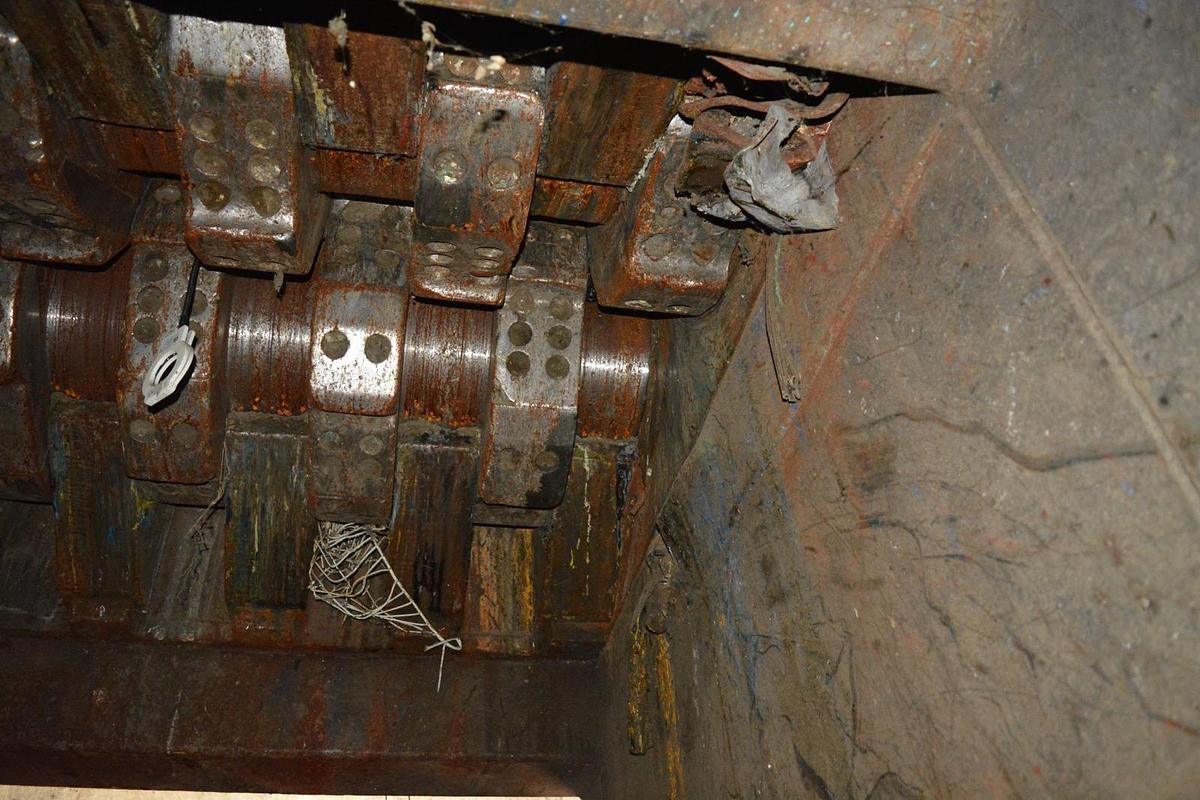 Used 2008 CFI BF 3008 Industrial Twin-shaft Shredder