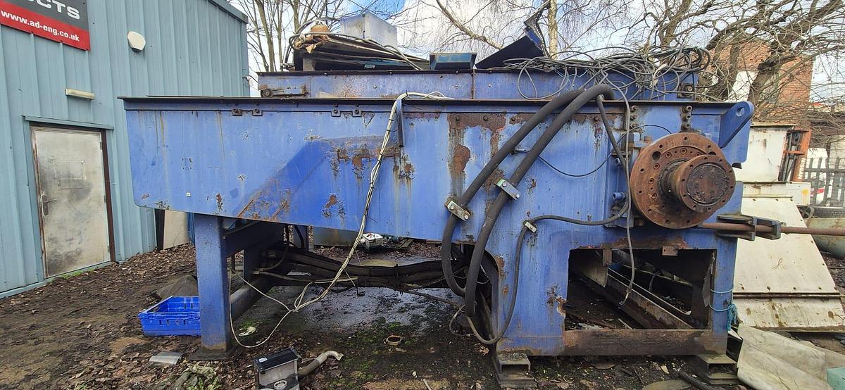 Used 2020  Heavy Duty Single-shaft Shredder