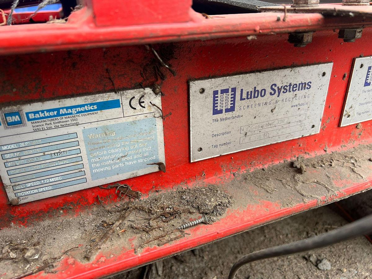 Used Bakker Magnetics 700 x 2600 Overband