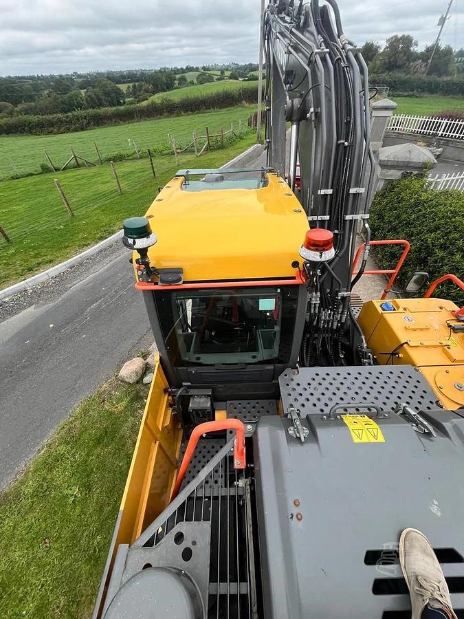 Used 2021 Volvo EC140EL Crawler Excavator 