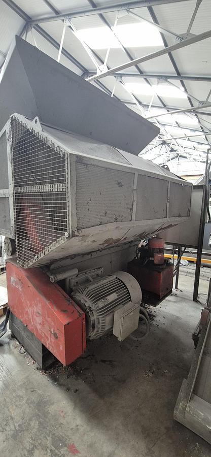 Used Lindner Shredder