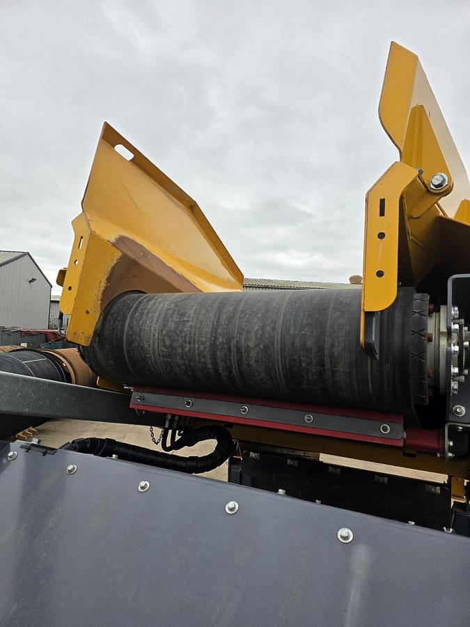 Used 2023 Tesab 1340 Track 2 Deck Scalping Screen Screener