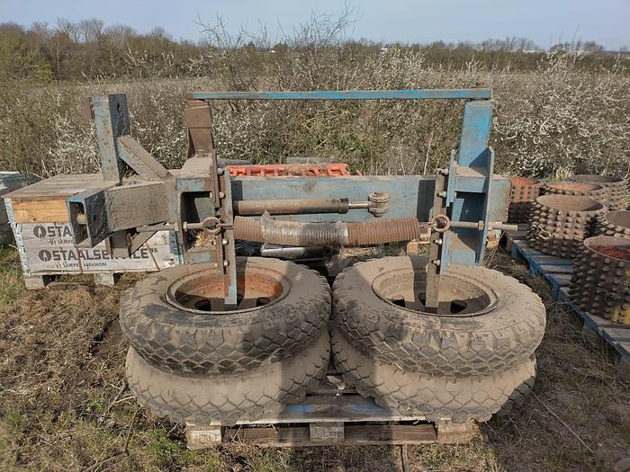 Used Cambia 610 Debarking Machine 