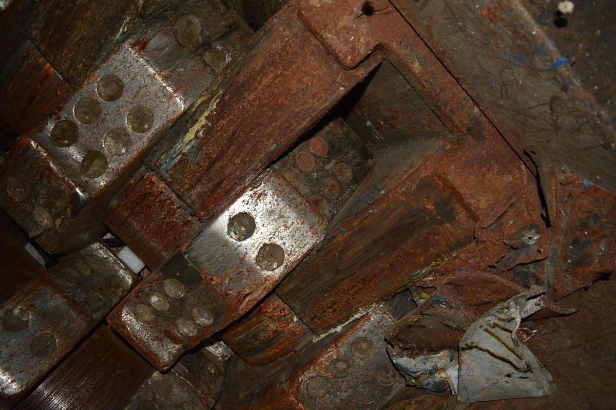 Used 2008 CFI BF 3008 Industrial Twin-shaft Shredder