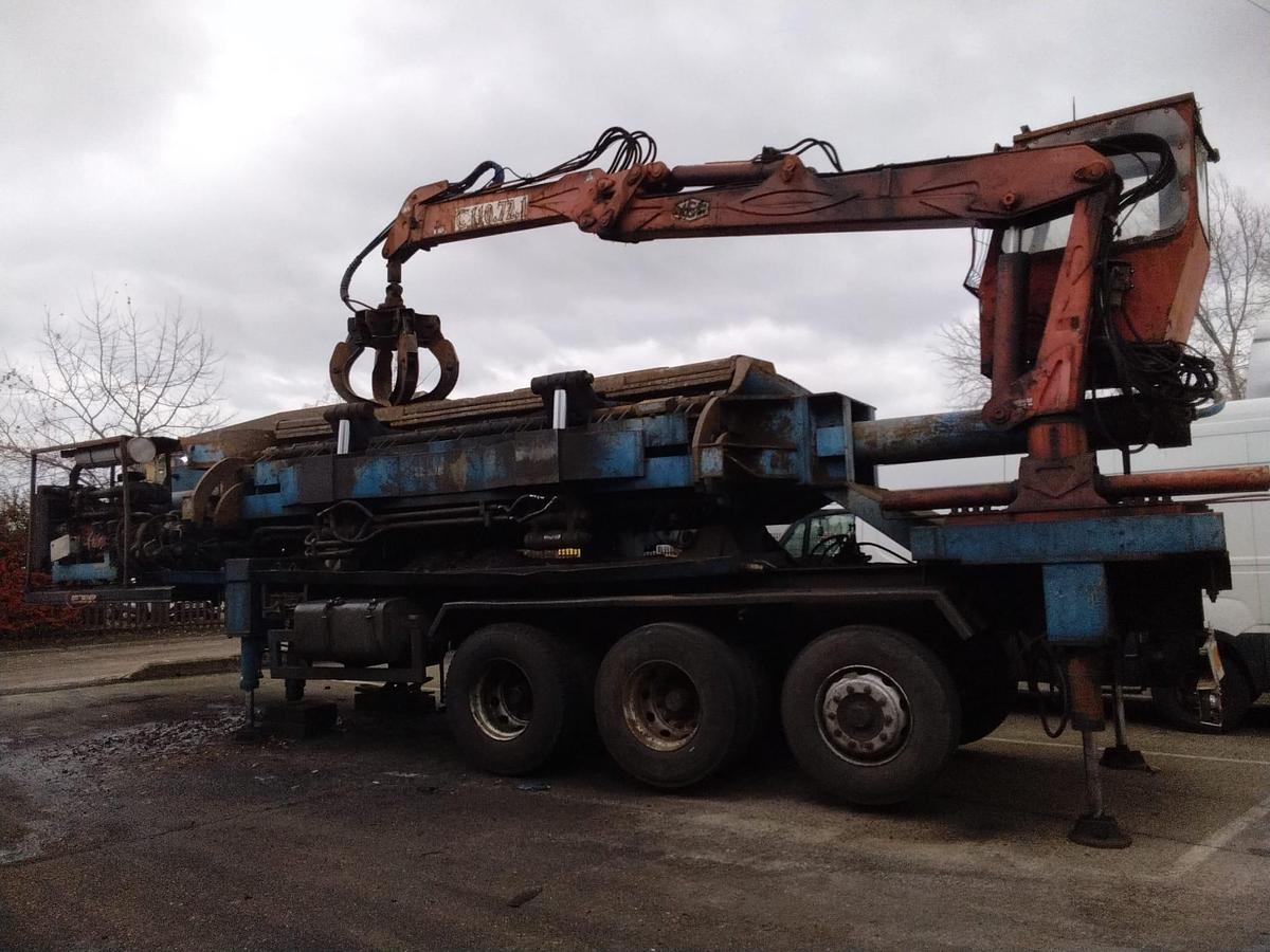 Used 2004 Lollini AL500 Car Baler with Grab