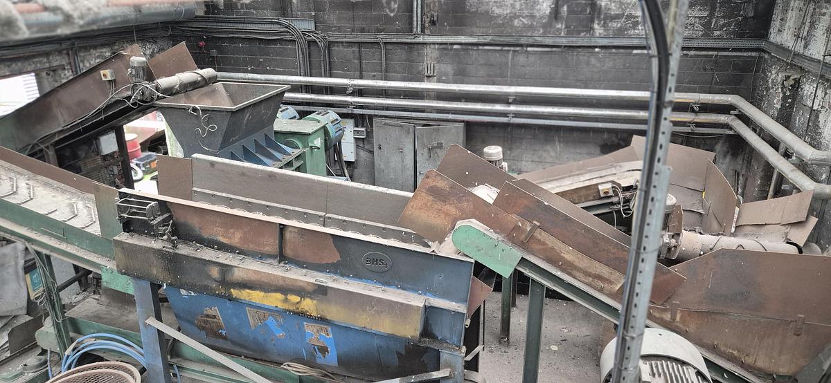 Used 2006 Granutech Saturn  Full tyre recycling line