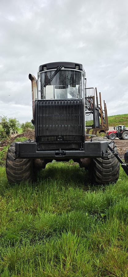 Used Logset 8F GT Forestry Forwarder