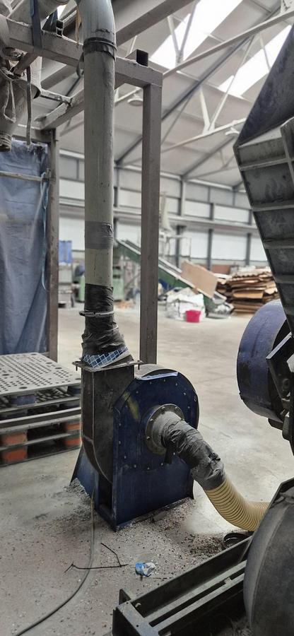 Used Granulator With Bag staind