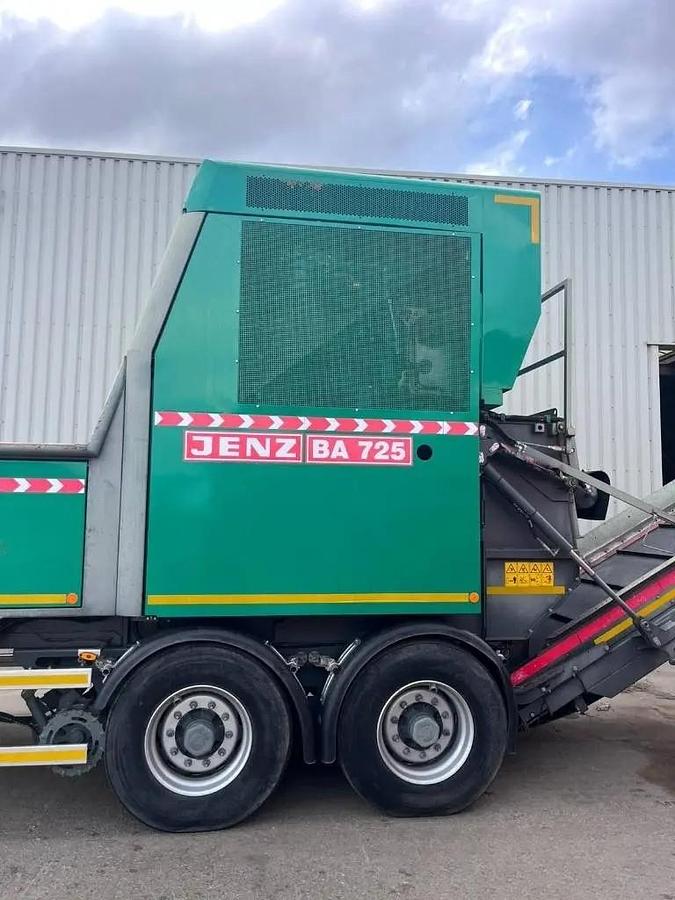 Used 2019 Jenz BA 725DL Wood Chipper Shredder