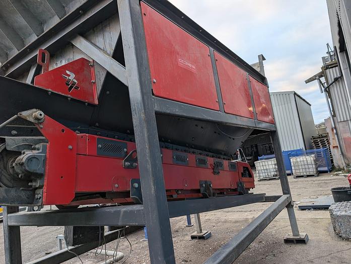 Used 2022 Coveya 5m Conveyor Bulk Feed Hopper