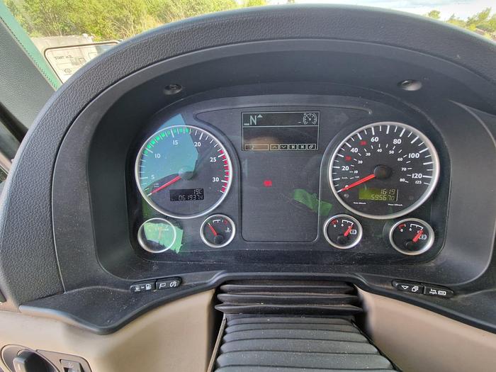 Used 2017 Jenz Chipping truck 583