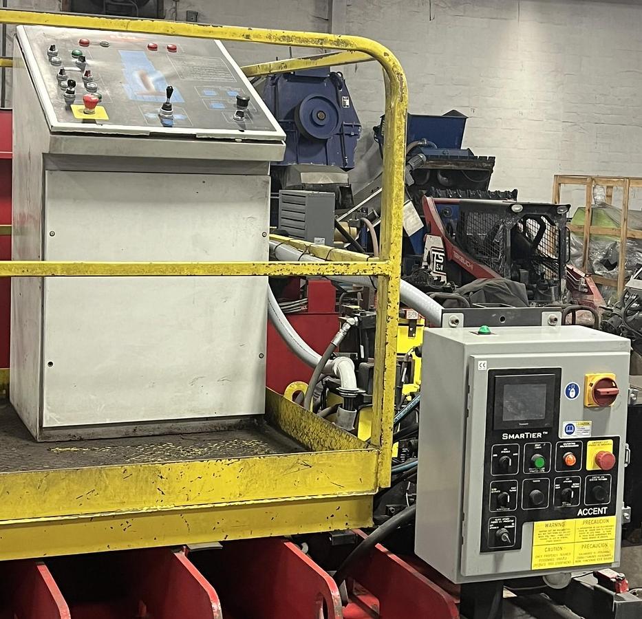 Used EXCEL 2R9 Baler