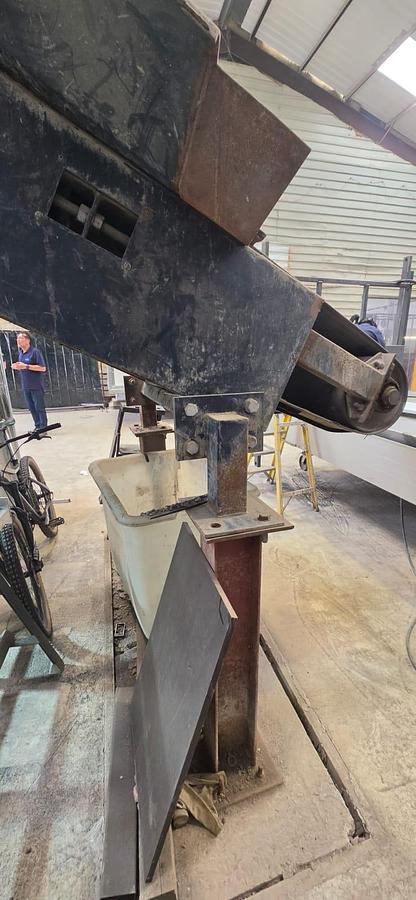 Used 10m x 1m Infeed Conveyor