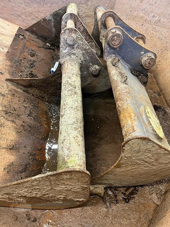 Used 2017 Hitachi ZX26U-5A CR Mini Excavator 