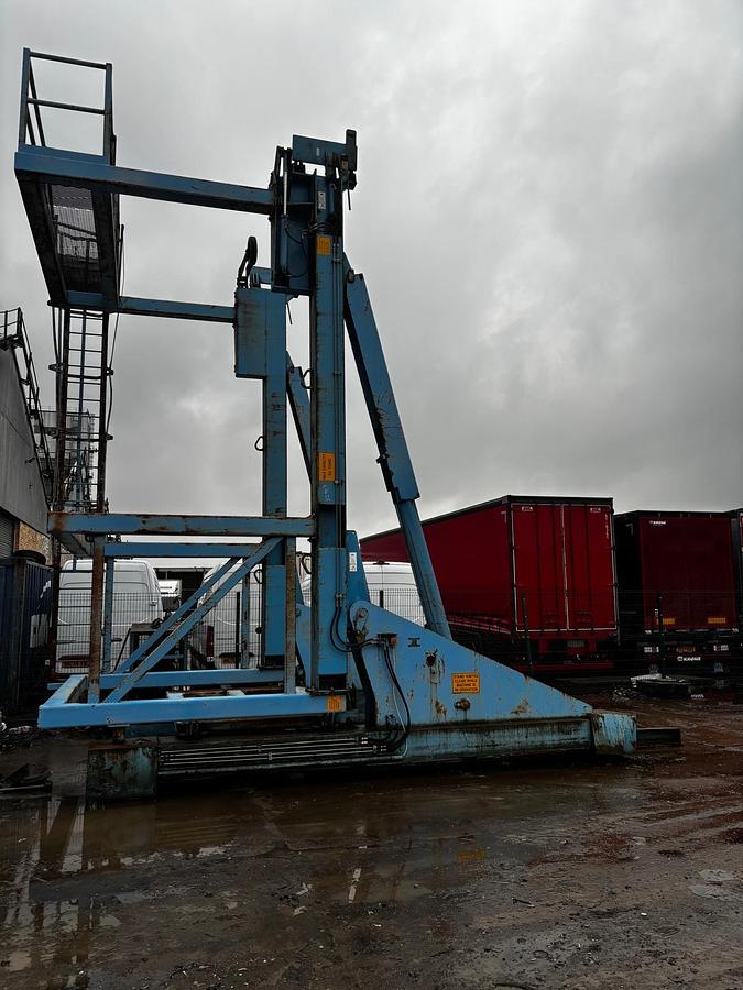 Used Container Tilter
