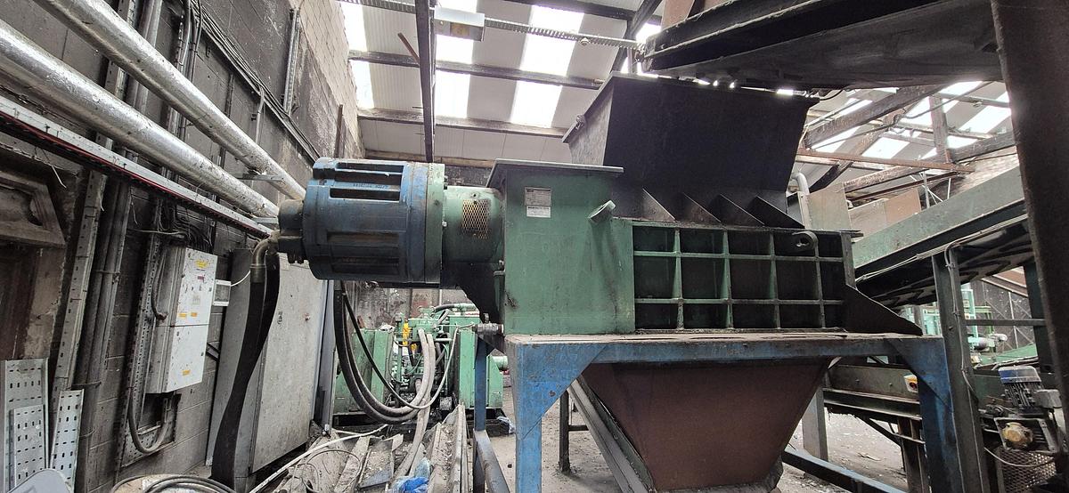 Used 2006 Granutech Saturn  Full tyre recycling line
