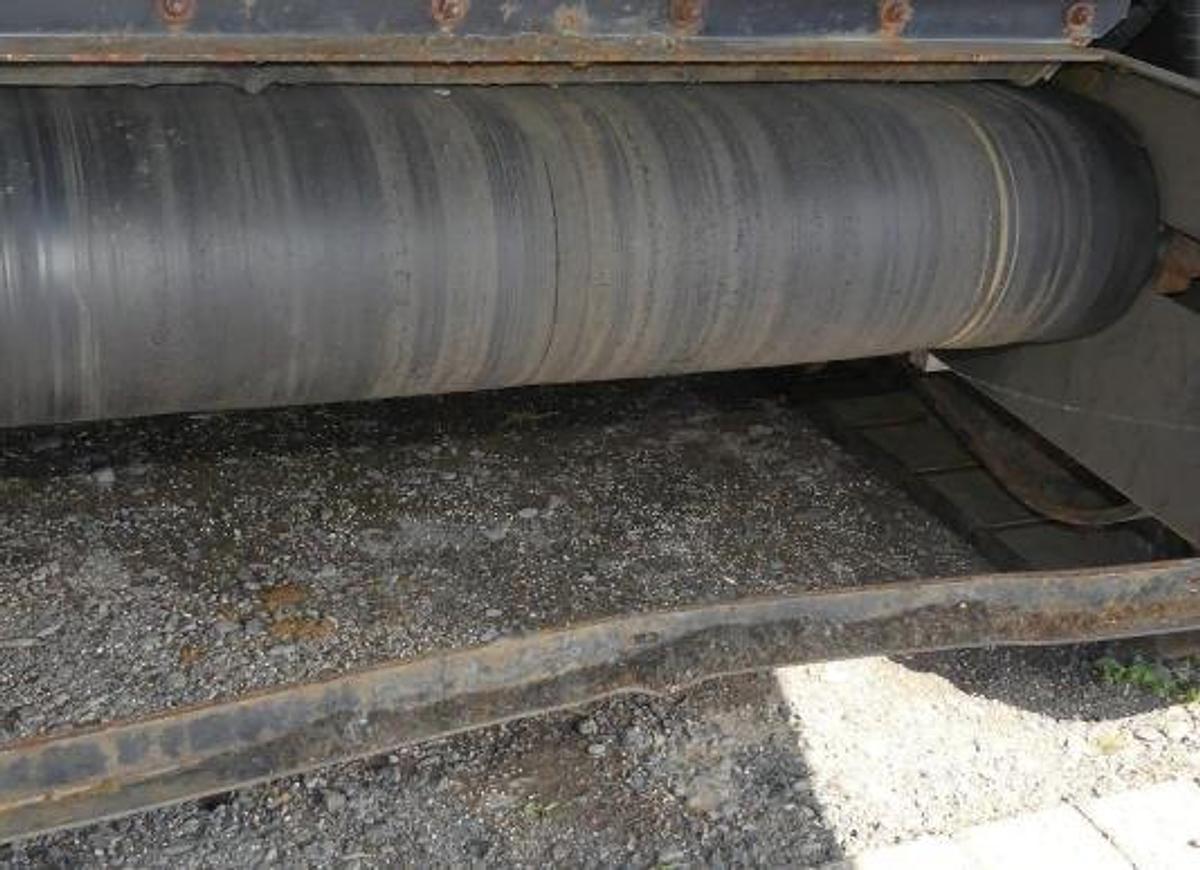 Used 2022 Untha XR3000C Tracked Single-shaft Shredder