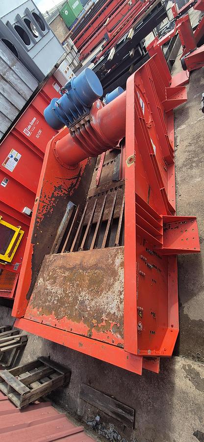 Used 2009 ViPower Finger Screen and shaker feeder