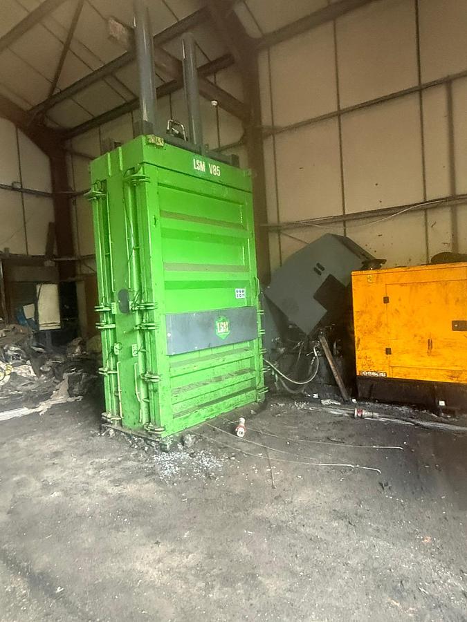 Used LSM V85 Tyre Baler