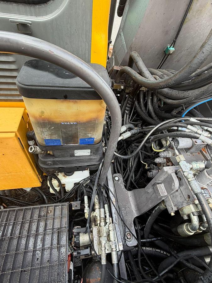 Used 2006 Volvo EW140B Wheel Wheeled Excavator