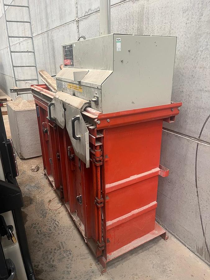 Used 2012 Orwak 5070 Multi Chamber Baler