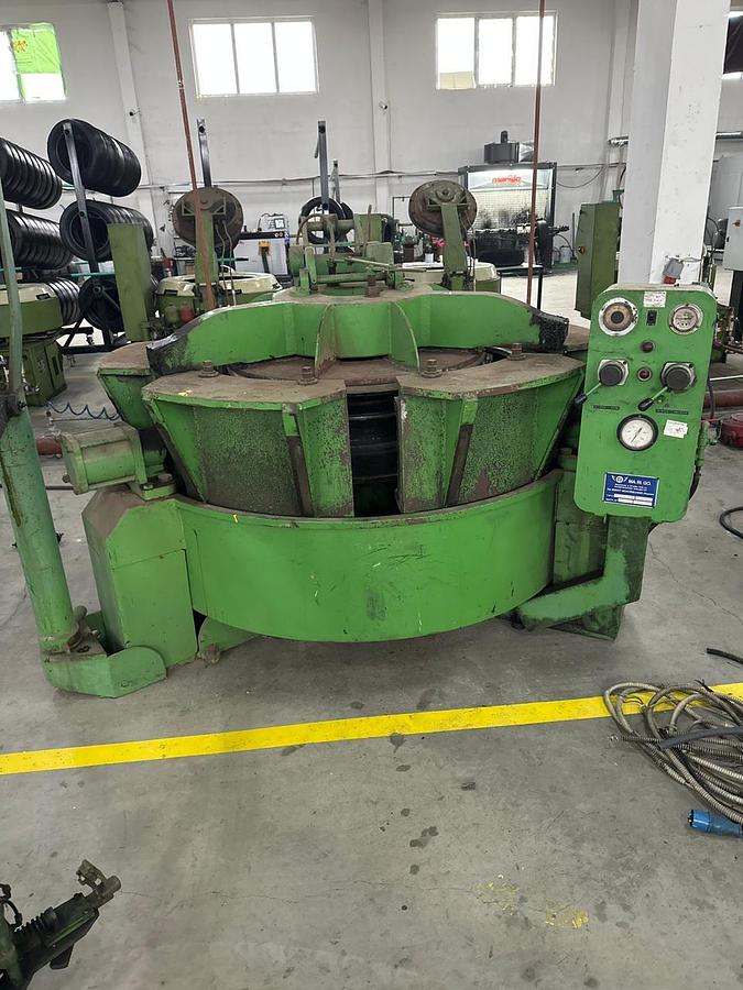 Used Tyre Retreading PCR & TBR Presses Full Plant