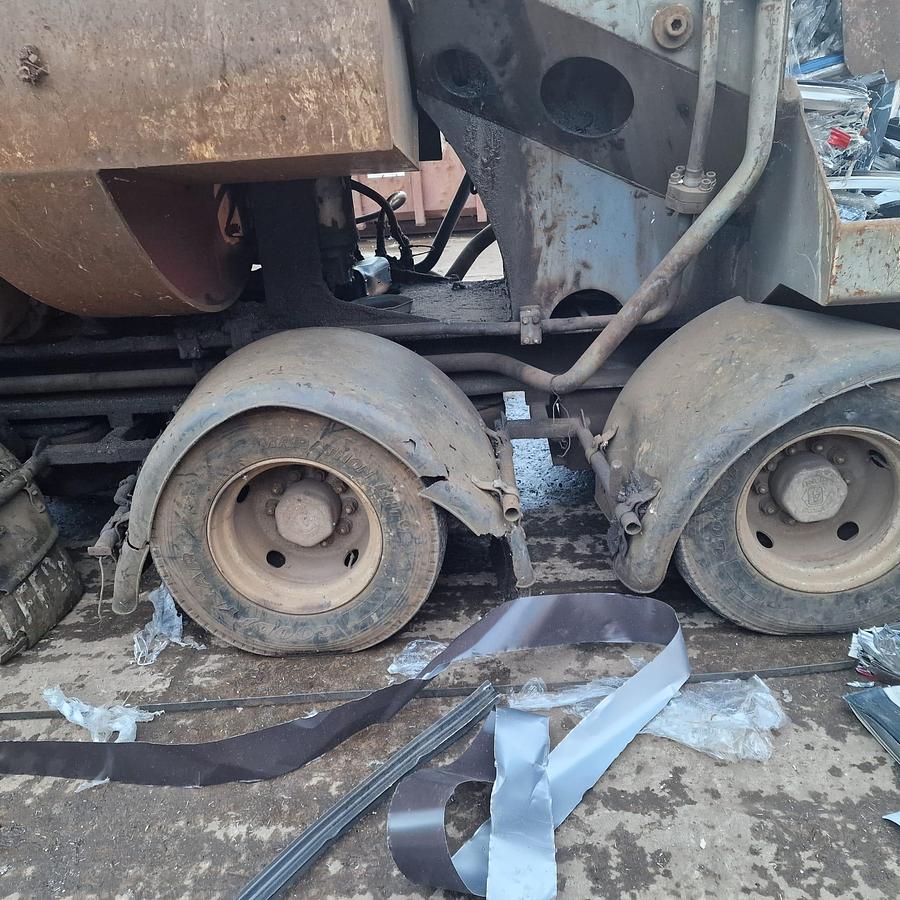 Used 2008 Lefort Mobile 600 Shear Baler