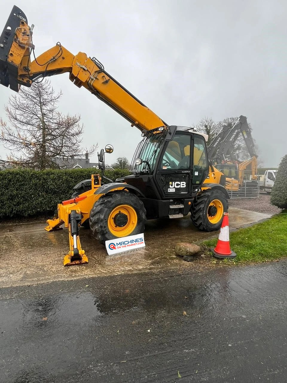 Used 2016 JCB 540-140 Telehandler