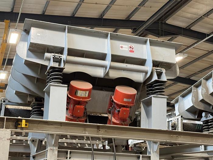 Used 2021 2.4m Shaker Feeder