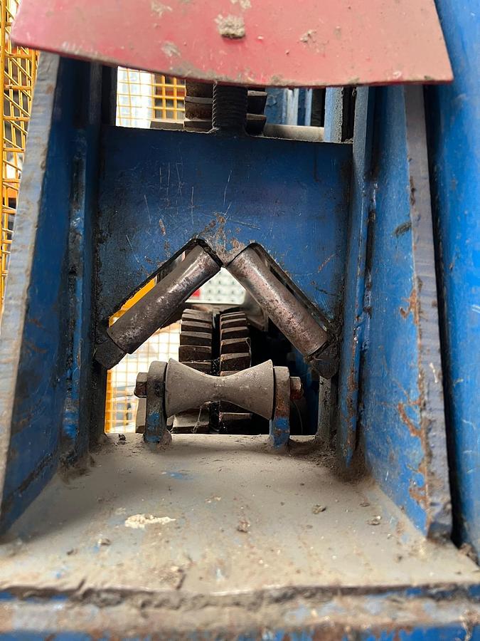 Used Impact Rotary Shear Cable Stripper 