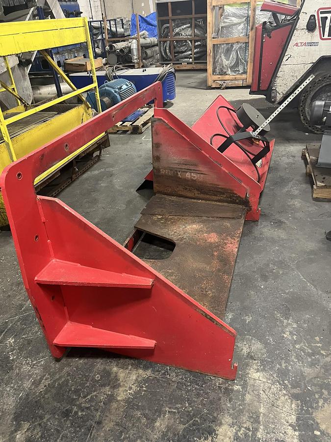 Used EXCEL 2R9 Baler