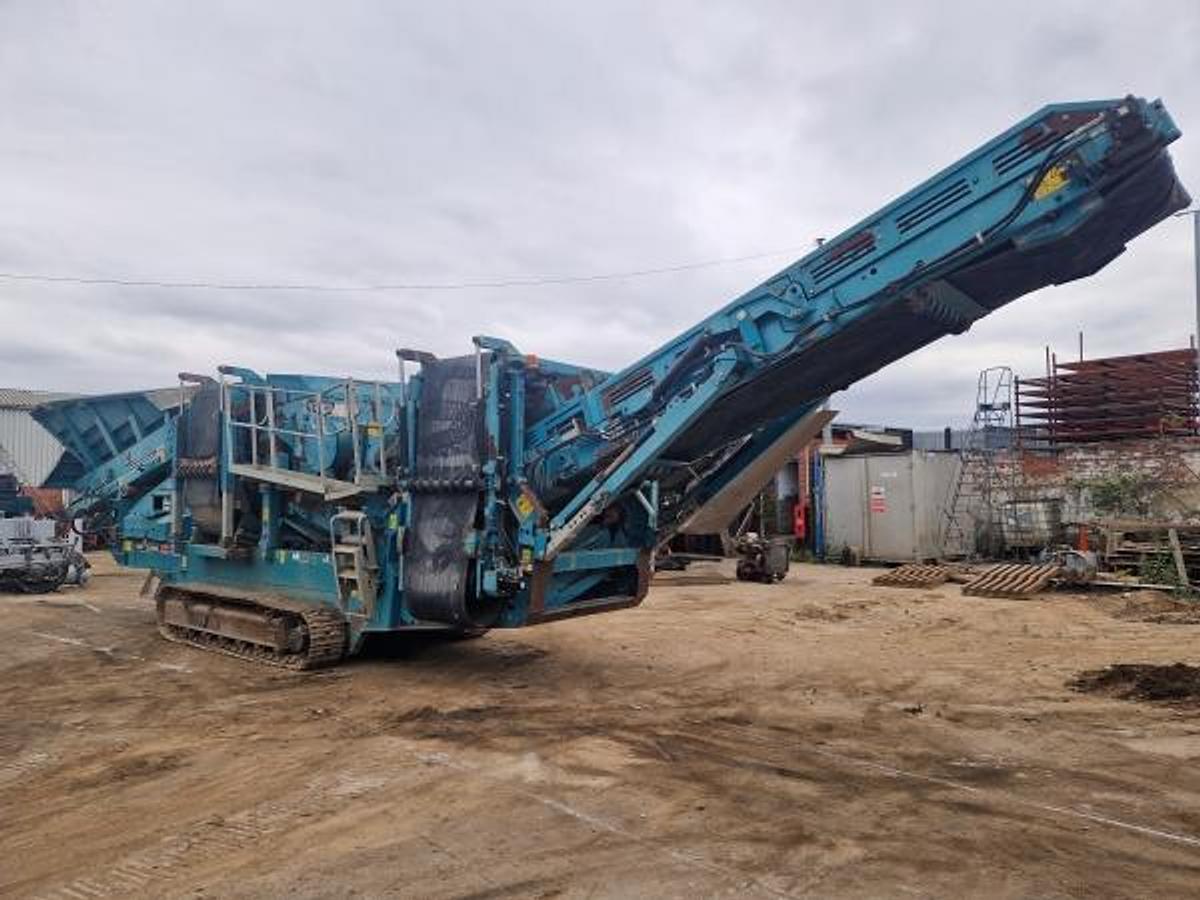 Used 2013 Powerscreen Warrior 1400X Scalping Screen