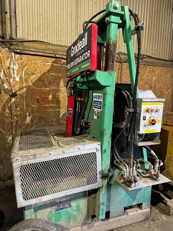 Used Gradeall Tyre Rim Separator (T.R.S) 
