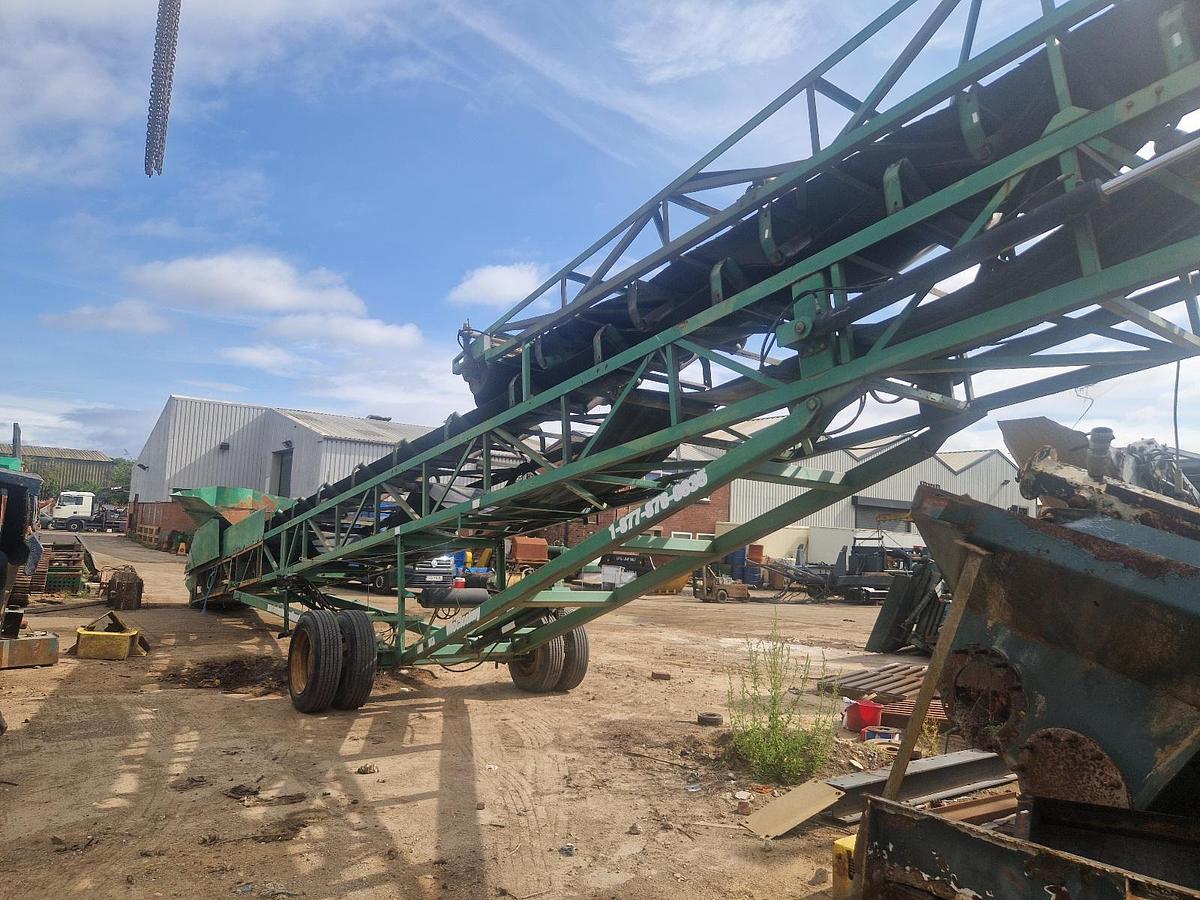 Used 2011 McCloskey ST80 Mobile Stockpiling Conveyor